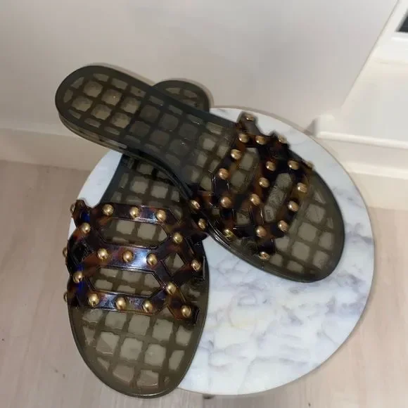 Vince Camuto Gold embezzled flat sandle - Picture 5 of 5